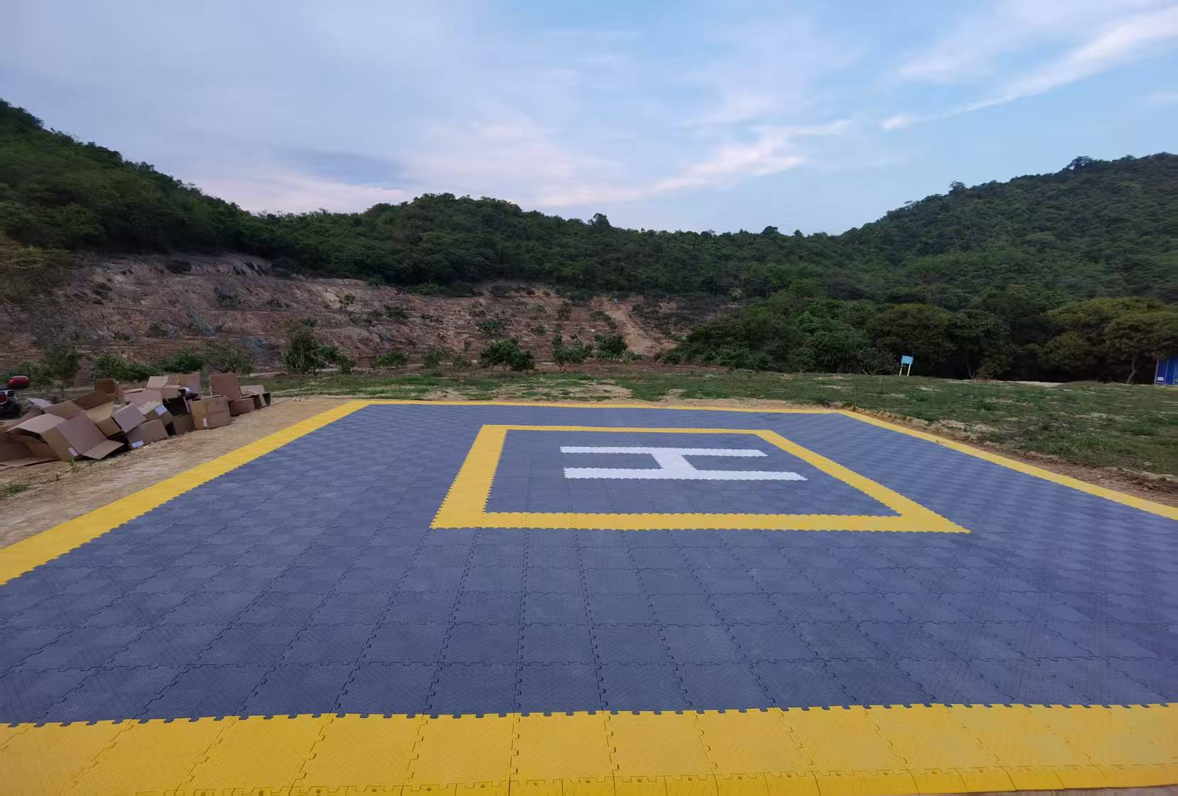 Heavy QuickDeck Helipad